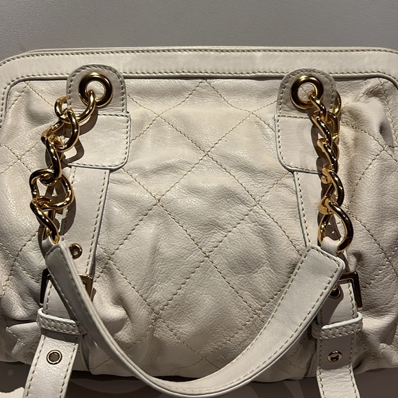 Berge Italy genuine all leather gold tone shoulder purse white zipper handbag - Picture 3 of 8